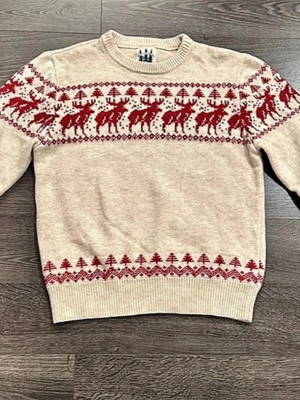 Cedar Creek Outfitters Reindeer Crewneck Sweater in Cream & Red Size Medium